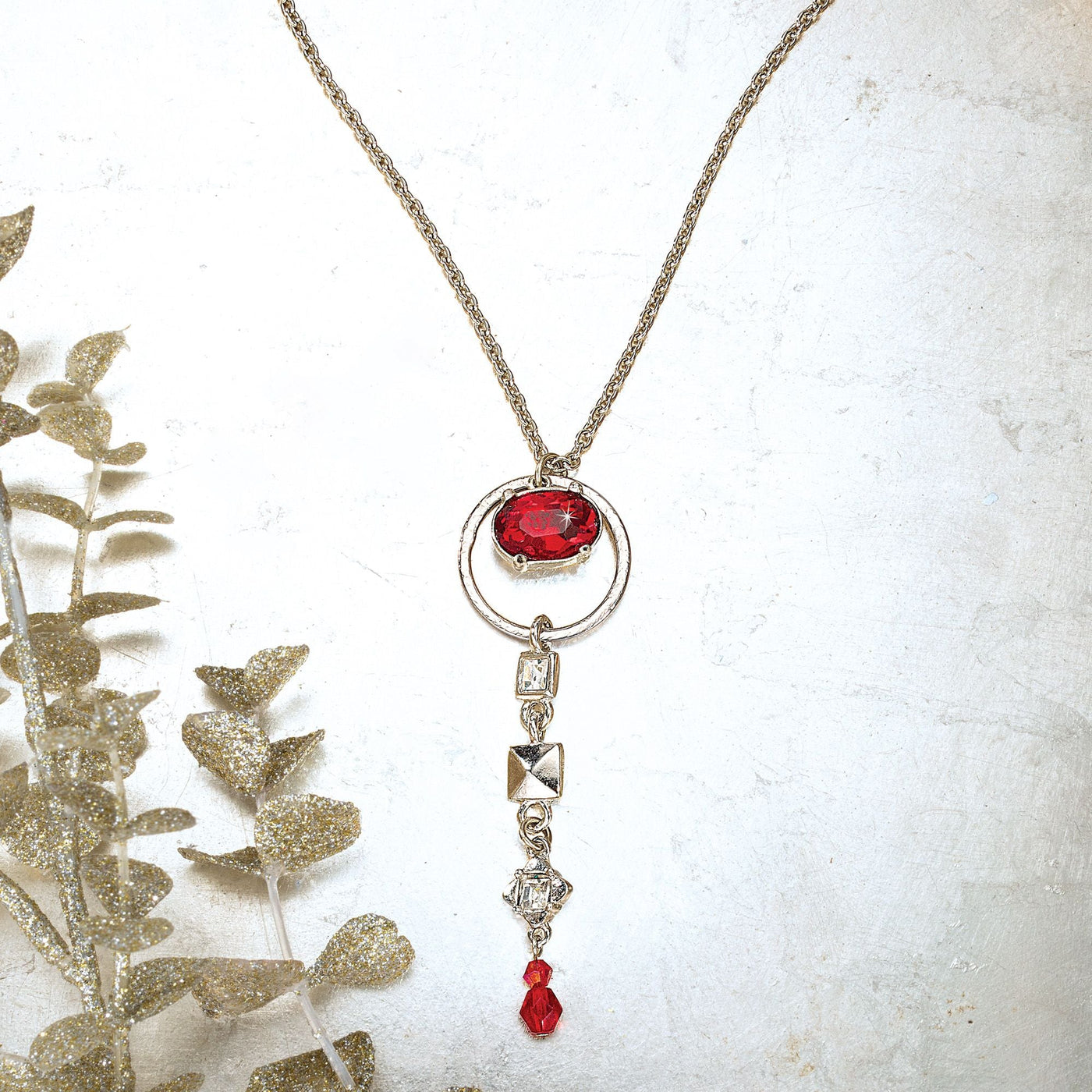Red Art Deco Crystal Necklace | Uno Alla Volta