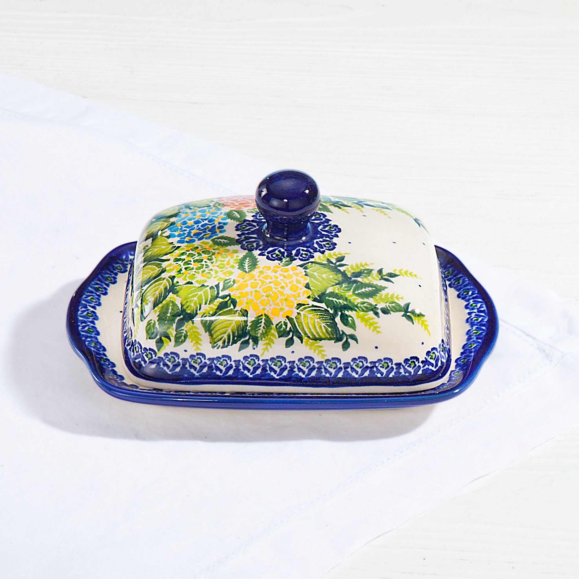 Polish Pottery ''Wild Hydrangea'' Floral Butter Dish