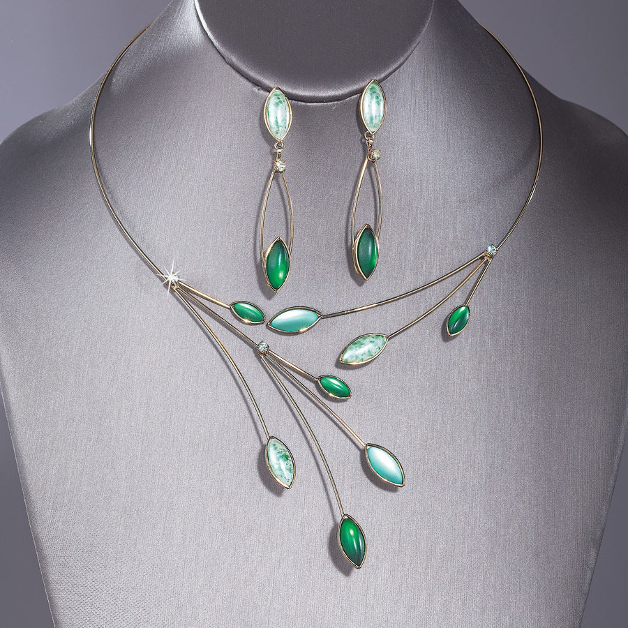 Czech Glass Leaves Green Necklace