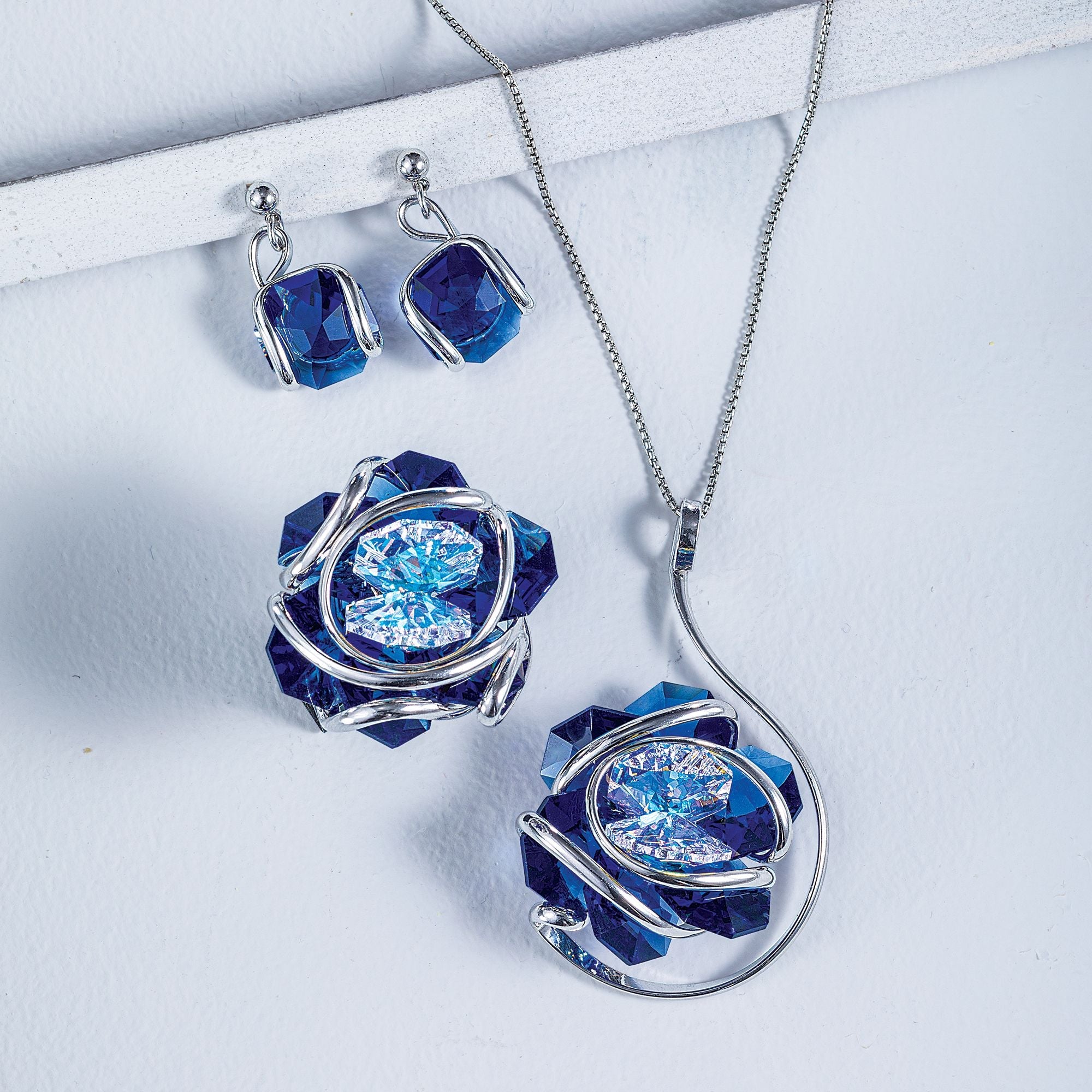 Blue Floral Crystal Abstract Necklace
