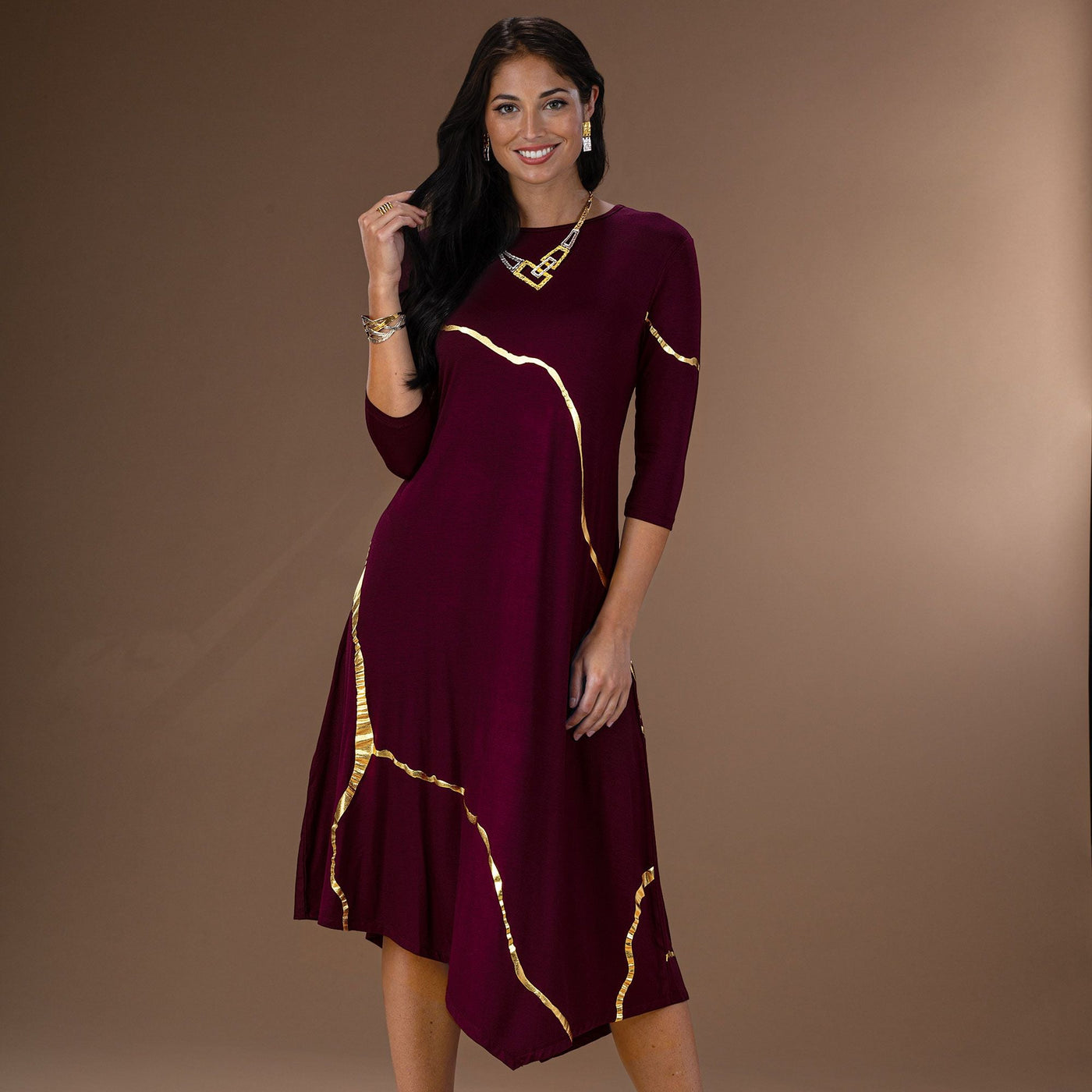 Kintsugi-Inspired Burgundy Wine Dress | Uno Alla Volta Kintsugi-Inspired Burgundy Wine Dress | Uno Alla Volta