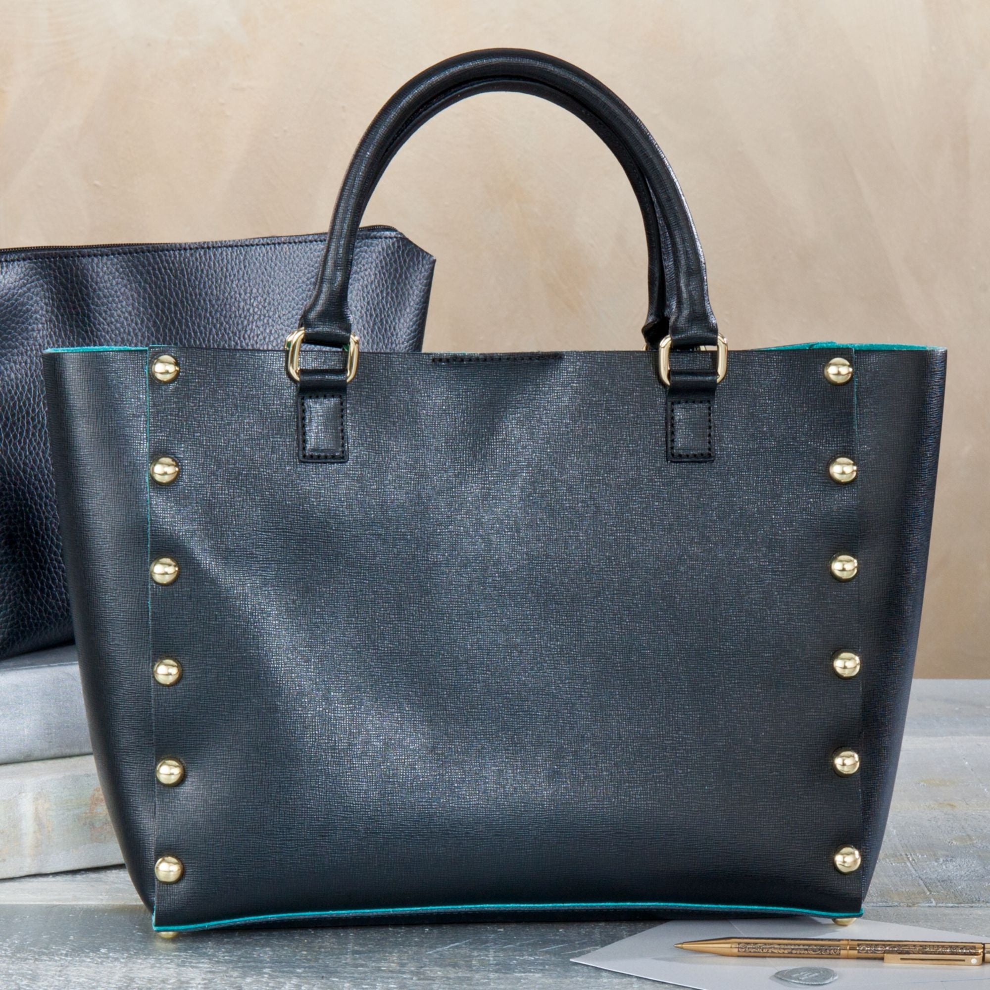 Italian Leather ''Castelvecchio'' Handbag | Uno Alla Volta