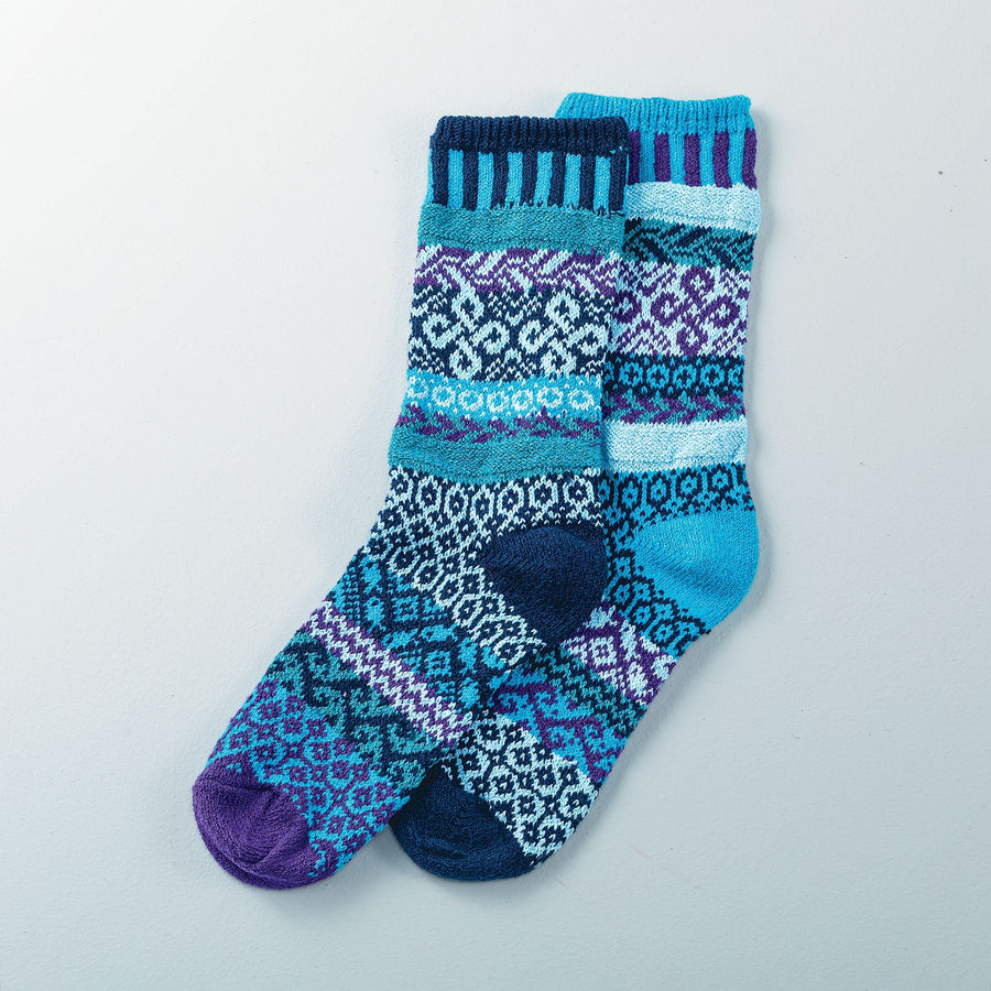 Ocean Vibes Mismatched Knit Socks